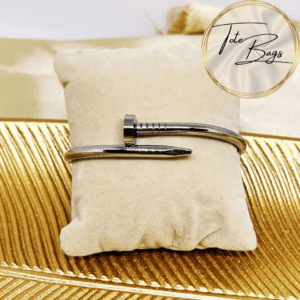 Juste un clou Silver